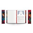 Buch offen mit "Preface" oben auf Seite. Links und rechts Illustrationen von zwei Frauen in Profilansicht.