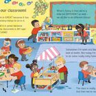 Texte: "...into our classroom!", "...all the SAME!", "What's funny is...", "Sometimes I'm...", "The class is..."

Illustration: Kinder spielen, lesen, basteln in einem bunten Klassenraum.