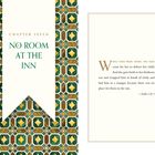 CHAPTER SEVEN: NO ROOM AT THE INN. Zitat aus Luke 2:6-7. Links: Muster in Grün, Gelb, Braun. Rechts: Text mit Zitat.