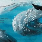 Texte: "with fifteen minutes left before the whale’s next breath ...", "a school of fish zigzags with rapid beats out of the way". Illustration: Ein Wal und Fischschwarm im Wasser.