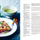 Rezept für Schweinswurst-, Lauch-Waffeln und Erbsenpüree. Zutaten und Zubereitung Schritt für Schritt erklärt.