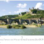 Würzburg Feste Marienberg. Kalender mit den Zahlen 1-31, darunter "3" für März. Alte Mainbrücke, darüber Burg auf Hügel.