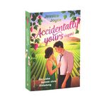 Jessica Joyce, "Accidentally yours (again)". Die Liebe kommt ohne Einladung. Illustration eines Paares in einer ländlichen Landschaft.