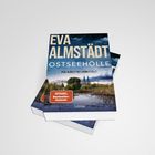"Eva Almstädt: Ostseehölle - Pia Korittki ermittelt", darunter Landschaft mit Wasser und Kirchturm. Logo: Spiegel Bestseller.