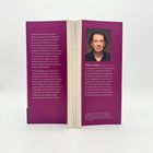 Links: Zitat über Psychoanalyse und historische Ereignisse. Rechts: Biografie von Steve Ayan mit Foto.