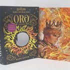 Buchcover "Lightlark: Duell um Islas Herz" von Alex Aster, daneben Illustration eines blondhaarigen Königs.