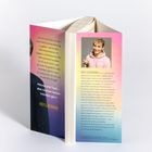 Ein Buchrücken zeigt den Text: »Ich bin nicht hier, um dir eine Gebrauchsanweisung zu geben... Männer sind Trash...« und Infos zu Meik Gudermann.