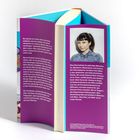 Text über Leben, Sterben und Familie neben Autorenvorstellung von Nina Sonnenberg mit Foto. Buchrücken eines offenen Buches.