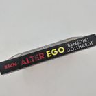 Buchrücken mit Text: "Piper", "ALTER EGO", "BENEDIKT GOLLHARDT". Farbe: Schwarz, Rot und Gelb.