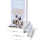 Buchcover von "Julius oder Die Schönheit des Spiels" von Tom Saller. Zeigt ein Paar in einem Boot.