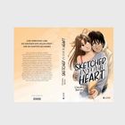 Titel: "SKETCHED IN YOUR HEART". Autor: Claudia Balzer. Zwei Manga-Figuren, eine Frau und ein Mann, umarmen sich.