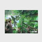 "DRAGON HUNT TRIBE", Band 2, Abenteurer in einem Wald mit Drachen. Grüntöne dominieren, Figuren mit Waffen ausgerüstet.