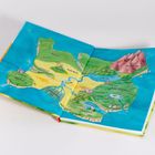 Eine bunte, fantasievolle Karte mit Ortsnamen wie "Klippenwald", "Hexenwald" und "Großer Dschungel".
