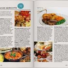 **TYPOISCHE GERICHTE**  
Kurze Beschreibung englischer Klassiker: English Breakfast, Curry, Eel, Afternoon Tea, Sunday Roast, Fish & Chips.  
Links Text über Gerichte, rechts Fotos.