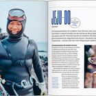 JEJU-DO, Südkorea. Eindrücke von Vulkanlandschaften, Wandern im UNESCO-Geopark und lokale Kultur. Links lächelnde Taucherin.