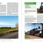 "Museumsbahnen Schönberger Strand" und "Geesthachter Eisenbahn". Zwei Dampfloks auf Schienen, umgeben von grüner Landschaft.