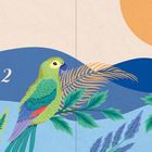 „Kapitel 2“ steht in geschwungenen Buchstaben. Ein bunter Papagei und Blumen vor einem stilisierten Sonnenuntergang.