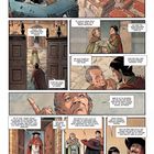 Comic-Seite mit Dialogen über einen Besuch; Figuren in mittelalterlichen Gewändern, Gebäude im Hintergrund.