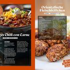 Links: „Deftiges Chili con Carne“, rechts: „Orientalische Fleischbällchen“. Rezepttexte und Fotos von den Gerichten.