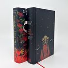 Zwei Bücher von Shen Tao, "The Poet Empress". Eines mit floraler Illustration, das andere mit Sternmotiven und Kaiserin.