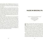 MADE IN BROOKLYN

Nützlich ist die Suche nach der Wahrheit nur dann,
wenn man bereit dazu ist,
entsprechend dem zu handeln,
was man herausfindet.
Anonym

Seite 42 und 43. Text auf Deutsch, Erzählung über Mensch- und Tierbeobachtungen, Amazonas. Buchseiten-Layout.