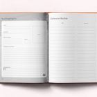 Links: Formular für Buchdetails; Titel, Autor*in, Genre, Seitenanzahl, Gedanken, Zitat. Rechts: Liste für gelesene Bücher.