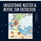 „UNSICHTBARE MUSTER & MOTIVE ZUM ENTDECKEN“ über einer bunten Illustration eines Kriegers in Landschaft.