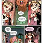 Comic-Illustration: Eine Frau mit Brille spricht zu einer jüngeren Frau mit Duttfrisur. Emotionale Diskussion.