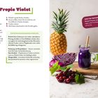 "Tropic Violet" ist ein Rezept für einen violetten Saft mit Rotkohl. Bild zeigt Ananas, Rotkohl, dunkle Trauben.