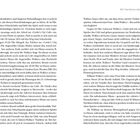 Seite 8 und 9 aus einem Buch über den Mord an Julia Wallace, mit detaillierter Erzählung des Vorfalls und Dialogen.