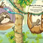 "„Mama, ich muss mal!“, sagt Mo, das kleine Faultier." Ein junges Faultier hängt an einem Ast mit seiner Mutter.