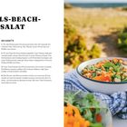 Rezept für "Bells-Beach-Salat". Zutatenliste und Zubereitungsschritte für 2 Portionen. Rechts Schale mit Salat.