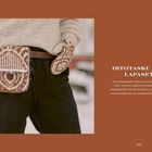 "Irtotasku und Lapaset. Die abnehmbare Gürteltasche Irtotasku lässt sich mit jedem Strickmodell gut kombinieren." Eine Person trägt gestrickte Fausthandschuhe und eine Gürteltasche.