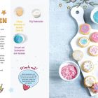 "KINDER-PLÄTZCHEN" Anleitung: Backofen vorheizen, Mürbeteig ausrollen, Puderzucker mischen, verzieren. Bild: Verzierte Kekse.