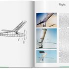 Titel: Flight. Linke Seite: Skizze eines Flugzeugs. Rechte Seite: Drei Fotos von Flugapparaten. Text beschreibt Erinnerungen und Design.