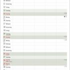 Kalender für März mit Tagen der Woche. Illustration: Zwei Hühner, eines sagt: „Ich hasse es, vor Ostern Farben zu fressen.“