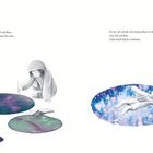 Links: "Wenn ich zeichne, bin ich ganz bei mir." Ein Kind malt Kreise. Rechts: "Es ist, als würde ich eintauchen..."