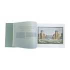 Text: "Das Schloss des Prinzen Heinrich von Preussen zu Rheinsberg. 1te Vue". Rechts eine Illustration des Schlosses.