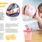"Sparschwein oder Bank? Clever mit Geld umgehen" in gelber Schrift. Ein Mädchen hält lächelnd ein Sparschwein.