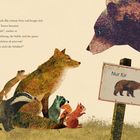 Text: „Nur für“
Ein großer Bär blickt auf verschiedene Tiere herab. Diese schauen zum Bären, einige wirken ängstlich.