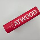 Ein roter Buchrücken zeigt "ATWOOD", "Book of Lives", "So etwas wie Memoiren" und "Berlin Verlag".