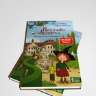 Text: "Petronella Apfelmus - Flüsterhaus und Schlangenhaar", "Dein SPIEGEL Bestseller-Autorin". 
Illustration von Hexe vor Schloss.