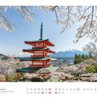 03 Japan, Chureito-Pagode mit dem Fuji, Frühling, Präfektur Yamanashi. Kirschblüten umgeben Pagode und Berg.