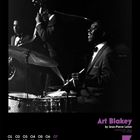 Art Blakey, Jean-Pierre Leloir, 10. Dezember 1960, Olympia, Paris. Kalender zeigt März, Tage und Zahlen in lila.