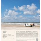 Mit dem Wohnmobil auf Dänemarks weite Sandstrände. Strand mit Wohnmobil, blauer Himmel, weiße Wolken, Kalender vom 1. bis 7. März.