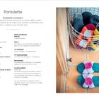 Pantoletten, kuschelweich und bequem, auf Holzböden rutschfest. Bild zeigt bunte Filzpantoletten in Korb und auf Boden.