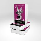 Covertext: "C. K. McDonnell", "Relight My Fire", "Manche Comebacks sind...". Illustration: Hand mit Pommes-geste, Grabsteine.