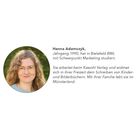 Hanna Adamczyk, Jahrgang 1990, studierte in Bielefeld BWL. Arbeitet beim Kawohl Verlag. Foto: Frau mit Locken und Brille.