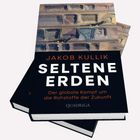 Buchtitel: "Seltene Erden" von Jakob Kullik. Ein Foto zeigt eine Minenlandschaft aus der Vogelperspektive.