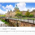 Text: März, 08.03. Internationaler Frauentag. Ein majestätisches Gebäude mit Kuppel, umgeben von Bäumen und Wasser.